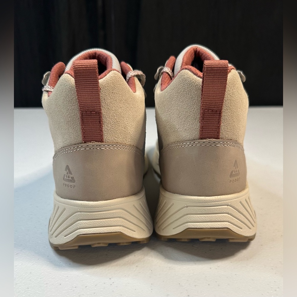Teva Women's Ellwood Mid Hiking Shoe Size 7.5 New without box (1) - Picture 2 of 9